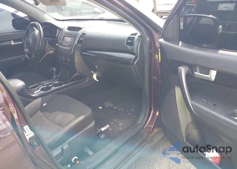 2015 Kia Sorento Lx from USA, damaged, VIN 5XYKT3A69FG631532